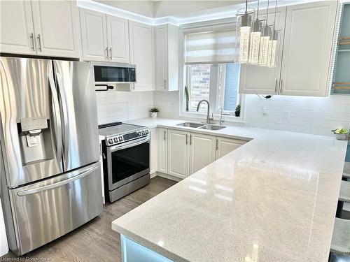 50 Seaton Crescent, Tillsonburg, ON - Indoor Photo Showing Kitchen With Stainless Steel Kitchen With Double Sink With Upgraded Kitchen