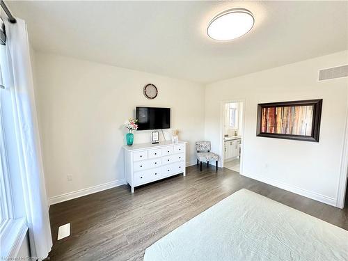 50 Seaton Crescent, Tillsonburg, ON - Indoor Photo Showing Bedroom