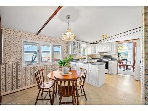 118 West 19Th Street, Hamilton, ON - Indoor Photo Showing Dining Room