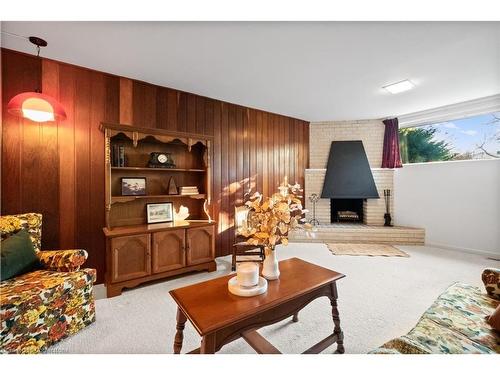 118 West 19Th Street, Hamilton, ON - Indoor Photo Showing Living Room With Fireplace