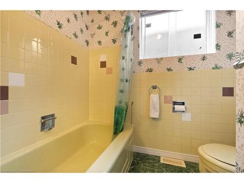 118 West 19Th Street, Hamilton, ON - Indoor Photo Showing Bathroom