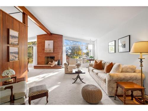 118 West 19Th Street, Hamilton, ON - Indoor Photo Showing Living Room With Fireplace