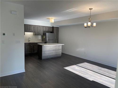 D029-26 Urbane Boulevard, Kitchener, ON - Indoor Photo Showing Kitchen