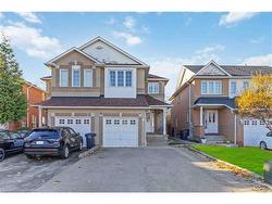 7174 Frontier Ridge  Mississauga, ON L5N 7R2