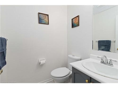 7174 Frontier Ridge, Mississauga, ON - Indoor Photo Showing Bathroom