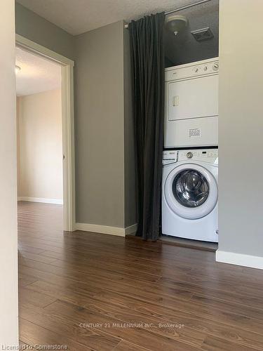 A-447 Stirling Ave South Avenue, Kitchener, ON - Indoor Photo Showing Laundry Room