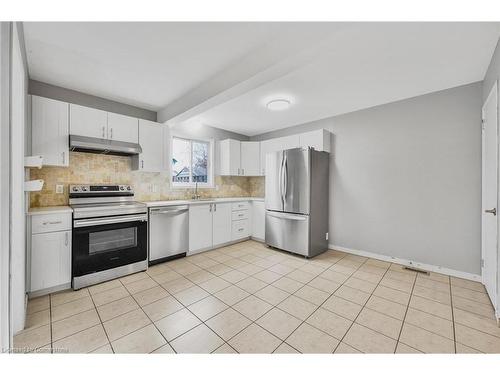 257 Charles Street W, Ingersoll, ON - Indoor Photo Showing Kitchen