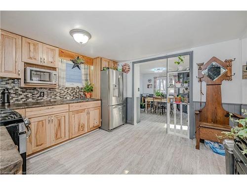 715 Tamarac Street, Dunnville, ON - Indoor Photo Showing Kitchen