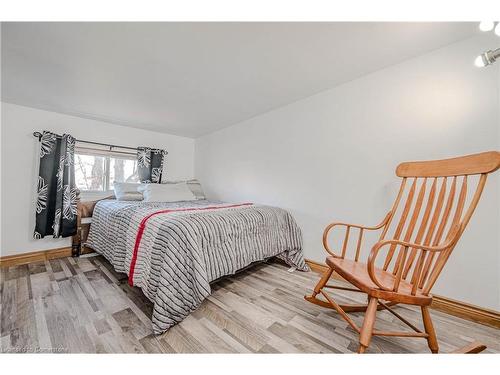 715 Tamarac Street, Dunnville, ON - Indoor Photo Showing Bedroom