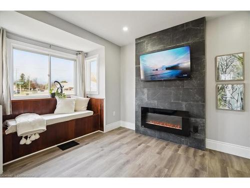 59 Stanley Street, Brantford, ON - Indoor Photo Showing Living Room With Fireplace