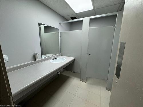 93 Main Street, Highgate, ON - Indoor Photo Showing Bathroom