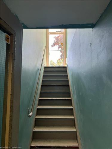 93 Main Street, Highgate, ON - Indoor Photo Showing Other Room