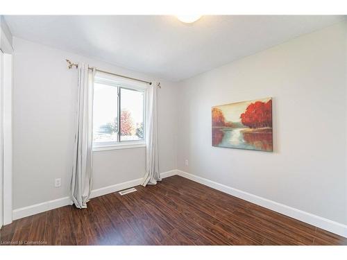 587 Langlaw Drive, Cambridge, ON - Indoor Photo Showing Other Room