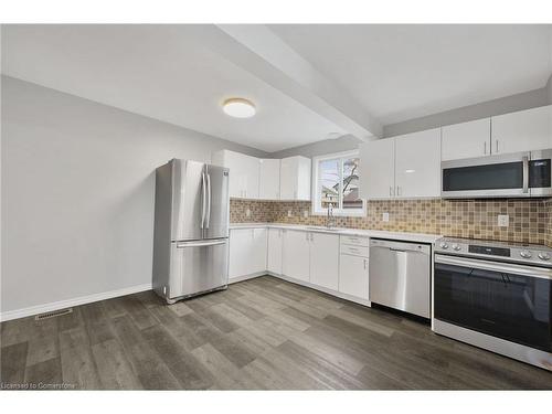 259 Charles Street W, Ingersoll, ON - Indoor Photo Showing Kitchen