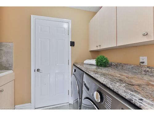 4061 Rolling Valley Drive, Mississauga, ON - Indoor Photo Showing Laundry Room