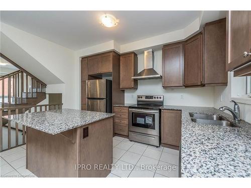 278 Lagerfeld Drive, Brampton, ON - Indoor Photo Showing Kitchen With Double Sink