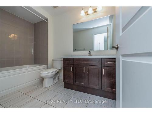 278 Lagerfeld Drive, Brampton, ON - Indoor Photo Showing Bathroom