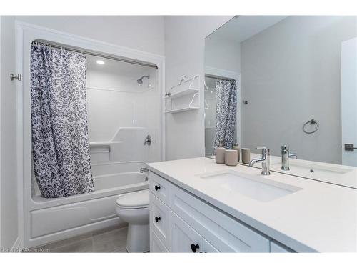 12 Navigator Rd Road, Penetanguishene, ON - Indoor Photo Showing Bathroom