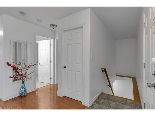 1059 Greenwood Park Drive, Kingston, ON - Indoor Photo Showing Living Room