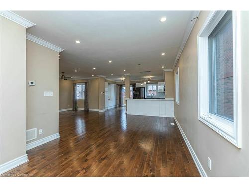 5256 Floral Hill Crescent, Mississauga, ON - Indoor Photo Showing Other Room