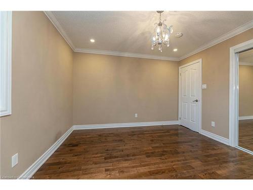 5256 Floral Hill Crescent, Mississauga, ON - Indoor Photo Showing Other Room