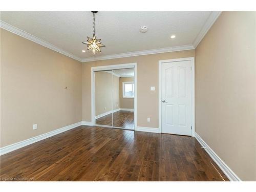 5256 Floral Hill Crescent, Mississauga, ON - Indoor Photo Showing Other Room