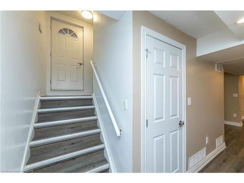 5256 Floral Hill Crescent, Mississauga, ON - Indoor Photo Showing Other Room