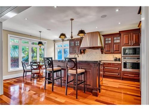 230 Winterborne Gate, Mississauga, ON - Indoor Photo Showing Kitchen