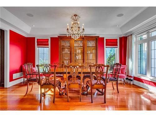 230 Winterborne Gate, Mississauga, ON - Indoor Photo Showing Dining Room