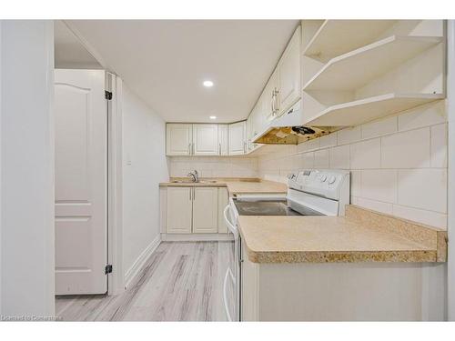 24 Mannel Crescent, Brampton, ON - Indoor Photo Showing Kitchen