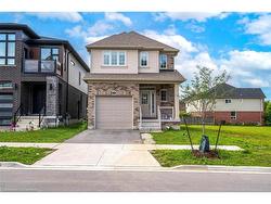 52 Monarch Woods Drive  Kitchener, ON N2P 2Y9