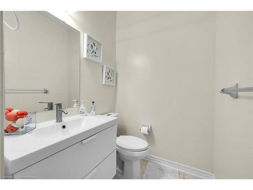 6540 St Michael Avenue, Niagara Falls, ON - Indoor Photo Showing Bathroom