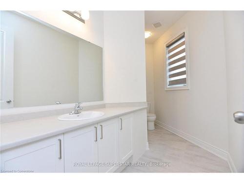 102 Rugman Crescent, Springwater, ON - Indoor Photo Showing Bathroom