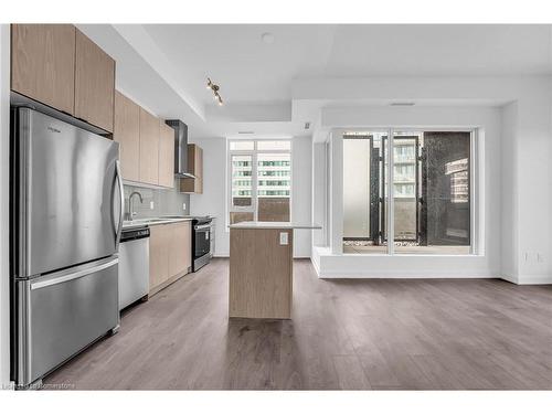 502-55 Duke Street W, Kitchener, ON - Indoor Photo Showing Kitchen