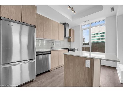 502-55 Duke Street W, Kitchener, ON - Indoor Photo Showing Kitchen With Upgraded Kitchen