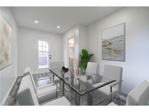 631 Queensdale Avenue E, Hamilton, ON - Indoor Photo Showing Dining Room