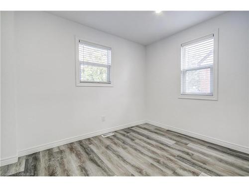 631 Queensdale Avenue E, Hamilton, ON - Indoor Photo Showing Other Room