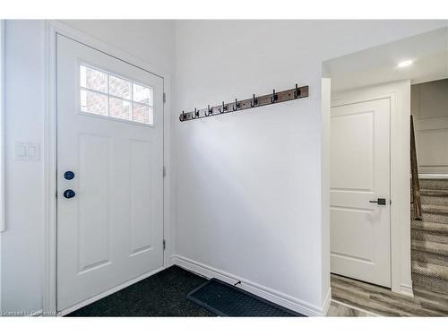 631 Queensdale Avenue E, Hamilton, ON - Indoor Photo Showing Other Room