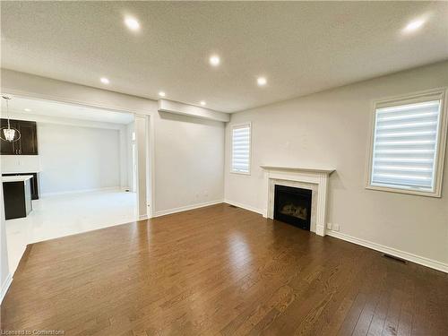 40 Sparkle Drive, Thorold, ON - Indoor Photo Showing Other Room With Fireplace