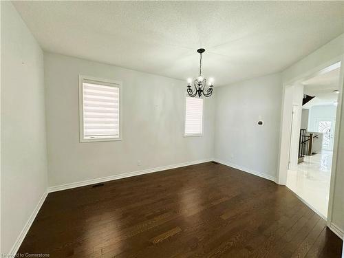 40 Sparkle Drive, Thorold, ON - Indoor Photo Showing Other Room