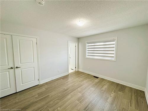 40 Sparkle Drive, Thorold, ON - Indoor Photo Showing Other Room