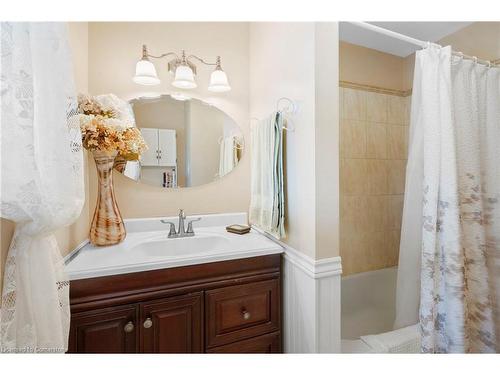 283 Rainbow Ridge, Kawartha Lakes, ON - Indoor Photo Showing Bathroom