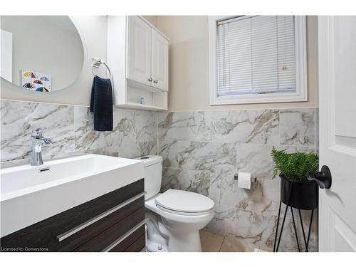 3070 Meadowgate Boulevard, London, ON - Indoor Photo Showing Bathroom