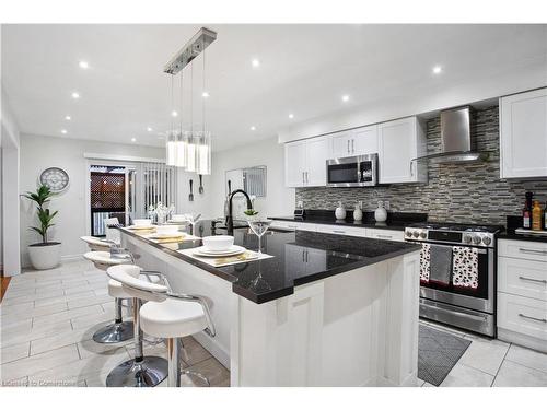 3070 Meadowgate Boulevard, London, ON - Indoor Photo Showing Kitchen With Stainless Steel Kitchen With Upgraded Kitchen