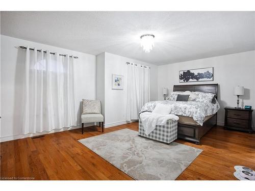 3070 Meadowgate Boulevard, London, ON - Indoor Photo Showing Bedroom