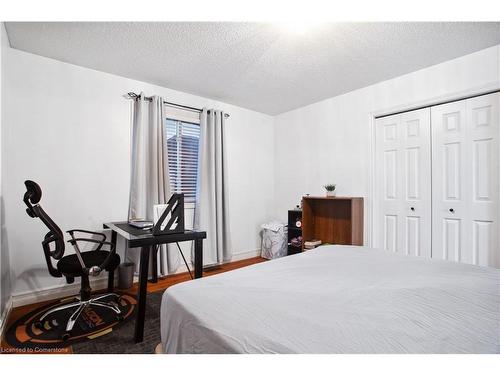 3070 Meadowgate Boulevard, London, ON - Indoor Photo Showing Bedroom