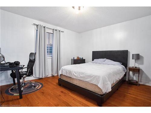 3070 Meadowgate Boulevard, London, ON - Indoor Photo Showing Bedroom