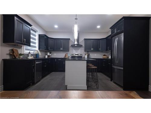 1563 Virtue Lane, Windsor, ON - Indoor Photo Showing Kitchen With Upgraded Kitchen