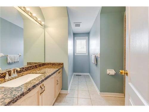 3751 Pearlstone Drive, Mississauga, ON - Indoor Photo Showing Bathroom