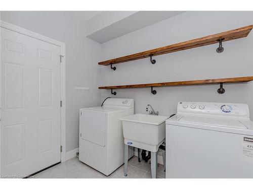 131 Freure Drive, Cambridge, ON - Indoor Photo Showing Laundry Room